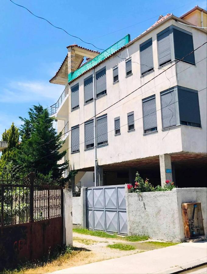 Vila Aliaj Luxury Apartment With 2 Rooms With Private Wonderful Terrace Драч Екстериор снимка
