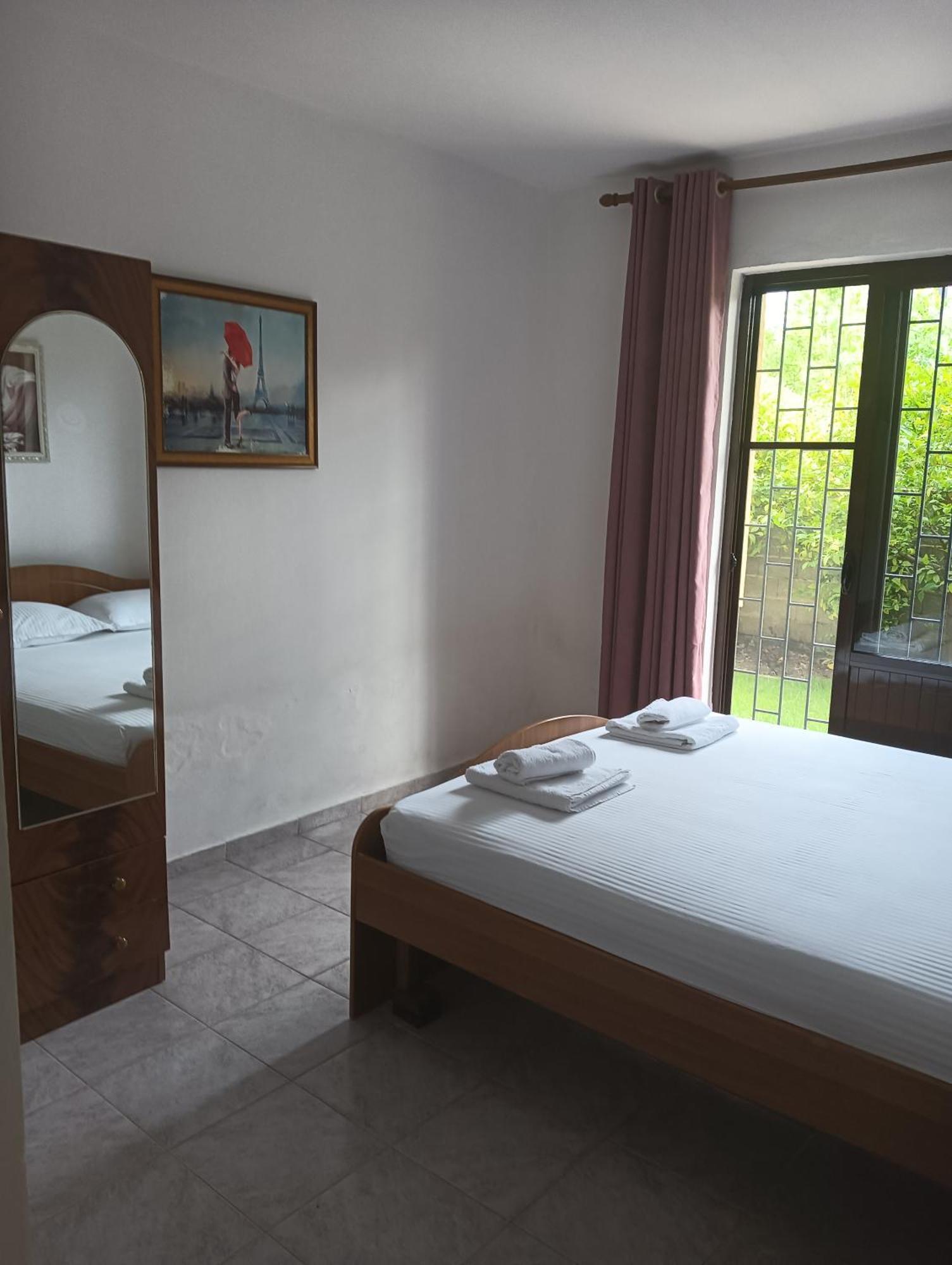 Vila Aliaj Luxury Apartment With 2 Rooms With Private Wonderful Terrace Драч Екстериор снимка
