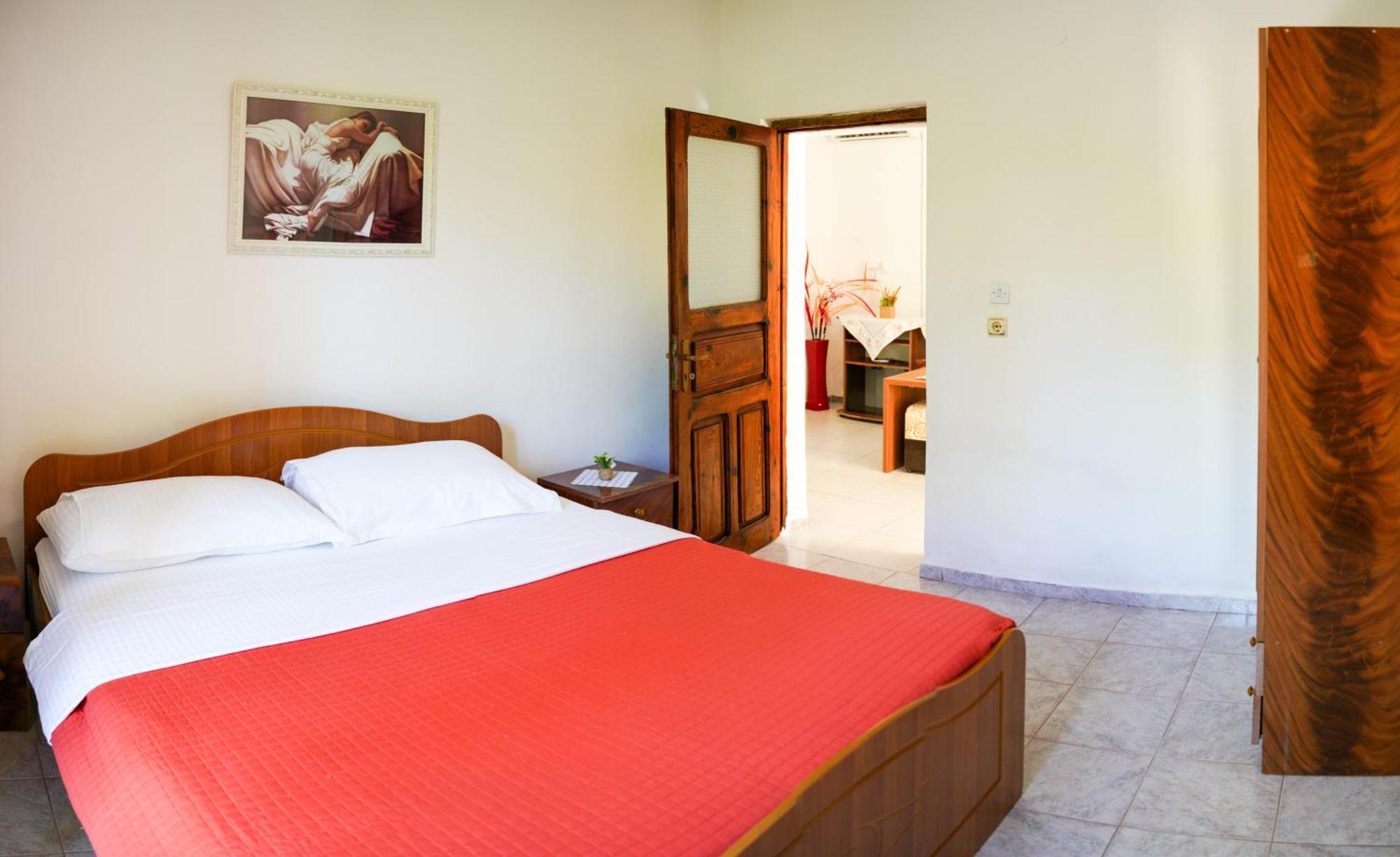 Vila Aliaj Luxury Apartment With 2 Rooms With Private Wonderful Terrace Драч Екстериор снимка
